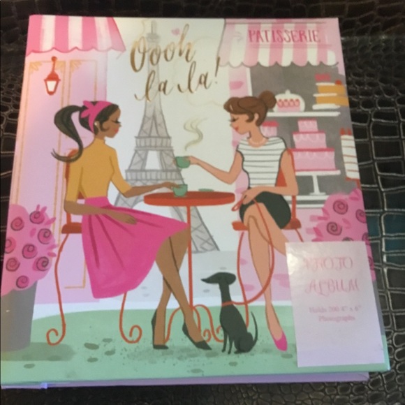 Eiffel Tower Set💜 SALE 🎈 - Picture 6 of 8